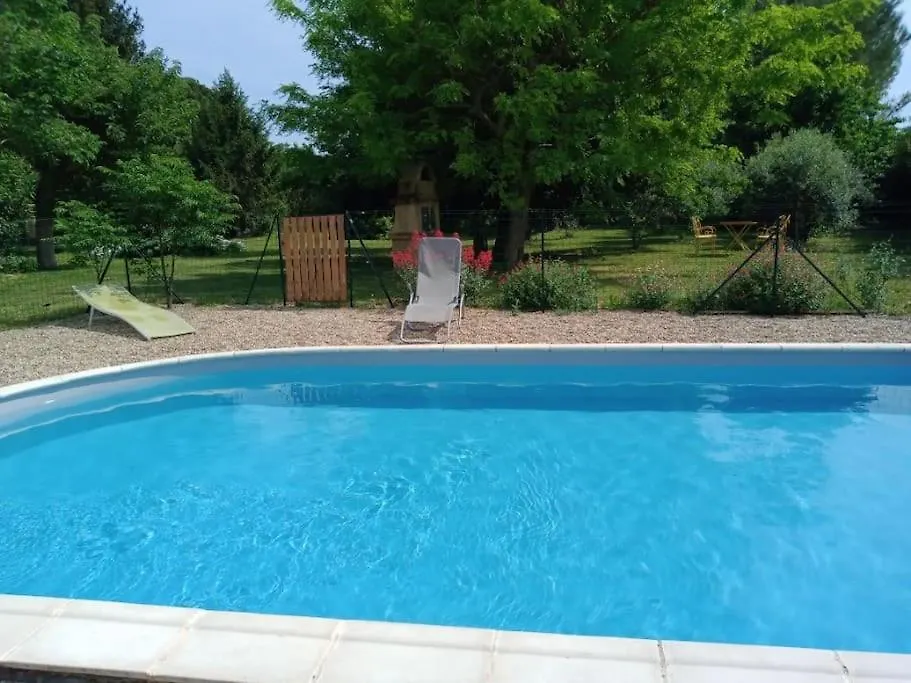 Villa Avec Piscine Dans Un Avre De Verdure Caderousse Dom wakacyjny